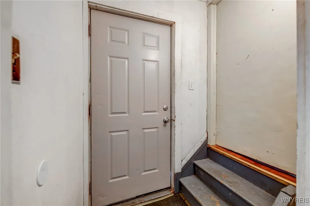 1299 Kensington Avenue, Buffalo, New York 14215, Buffalo, New York 14215, 3 Bedrooms Bedrooms, ,2 BathroomsBathrooms,Residential,For Sale,1299 Kensington Avenue, Buffalo, New York 14215,0,B1634784