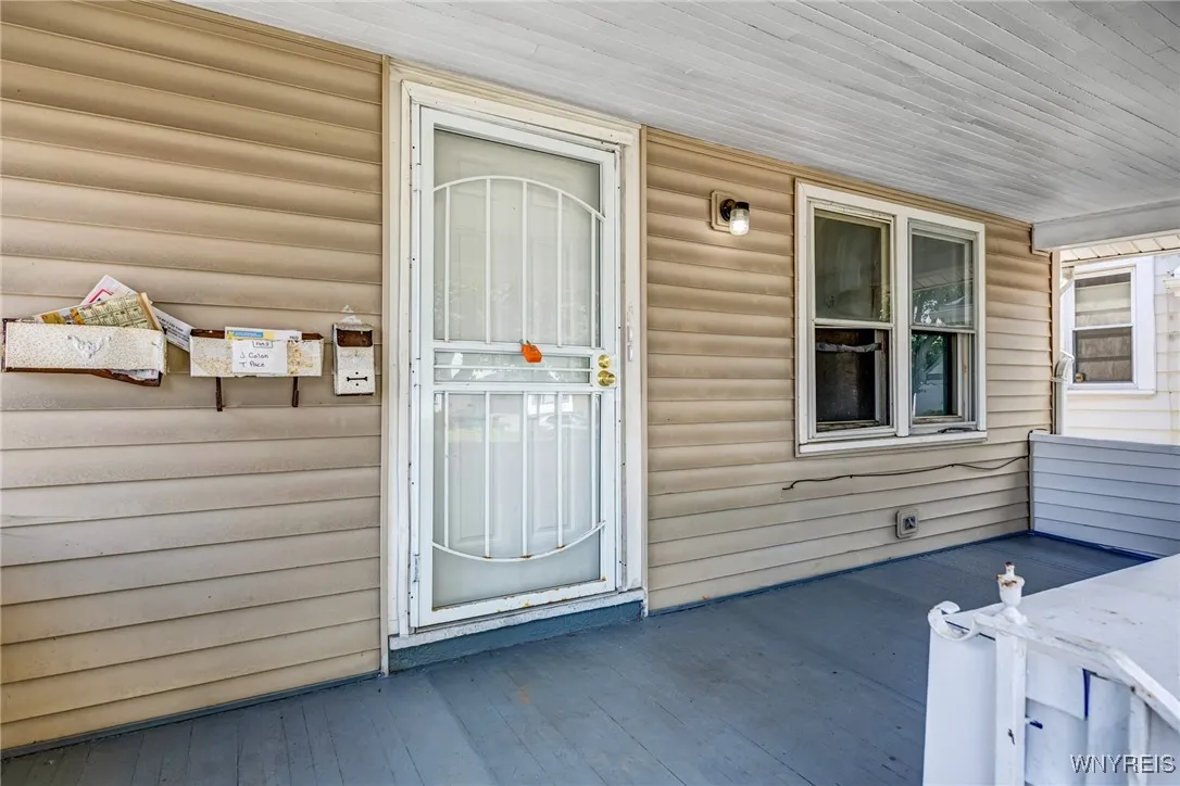 1299 Kensington Avenue, Buffalo, New York 14215, Buffalo, New York 14215, 3 Bedrooms Bedrooms, ,2 BathroomsBathrooms,Residential,For Sale,1299 Kensington Avenue, Buffalo, New York 14215,0,B1634784