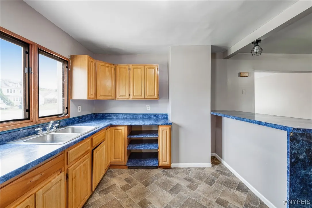 1299 Kensington Avenue, Buffalo, New York 14215, Buffalo, New York 14215, 3 Bedrooms Bedrooms, ,2 BathroomsBathrooms,Residential,For Sale,1299 Kensington Avenue, Buffalo, New York 14215,0,B1634784
