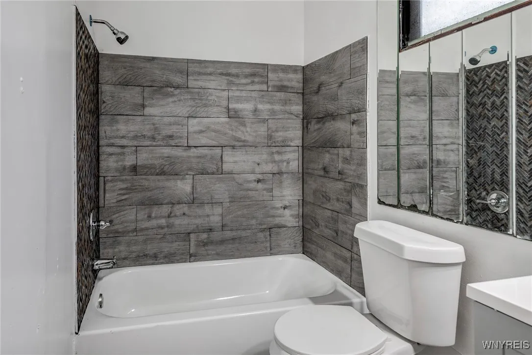 1299 Kensington Avenue, Buffalo, New York 14215, Buffalo, New York 14215, 3 Bedrooms Bedrooms, ,2 BathroomsBathrooms,Residential,For Sale,1299 Kensington Avenue, Buffalo, New York 14215,0,B1634784