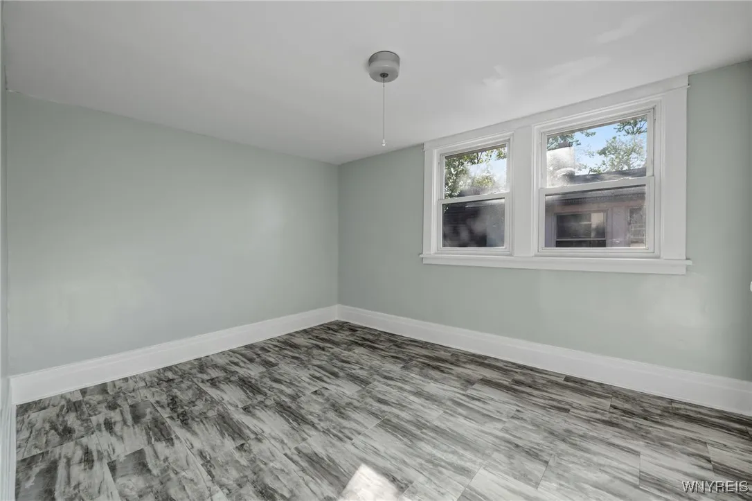 559 East Amherst Street, Buffalo, New York 14215, Buffalo, New York 14215, 4 Bedrooms Bedrooms, 7 Rooms Rooms,2 BathroomsBathrooms,Residential,For Sale,559 East Amherst Street, Buffalo, New York 14215,0,B1634786