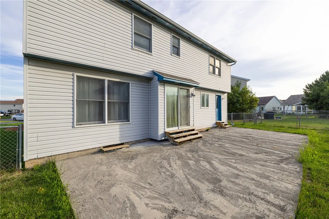 60 Jade Drive, Greece, New York 14626, Greece, New York 14626, 3 Bedrooms Bedrooms, 7 Rooms Rooms,1 BathroomBathrooms,Residential,For Sale,60 Jade Drive, Greece, New York 14626,0,R1634789