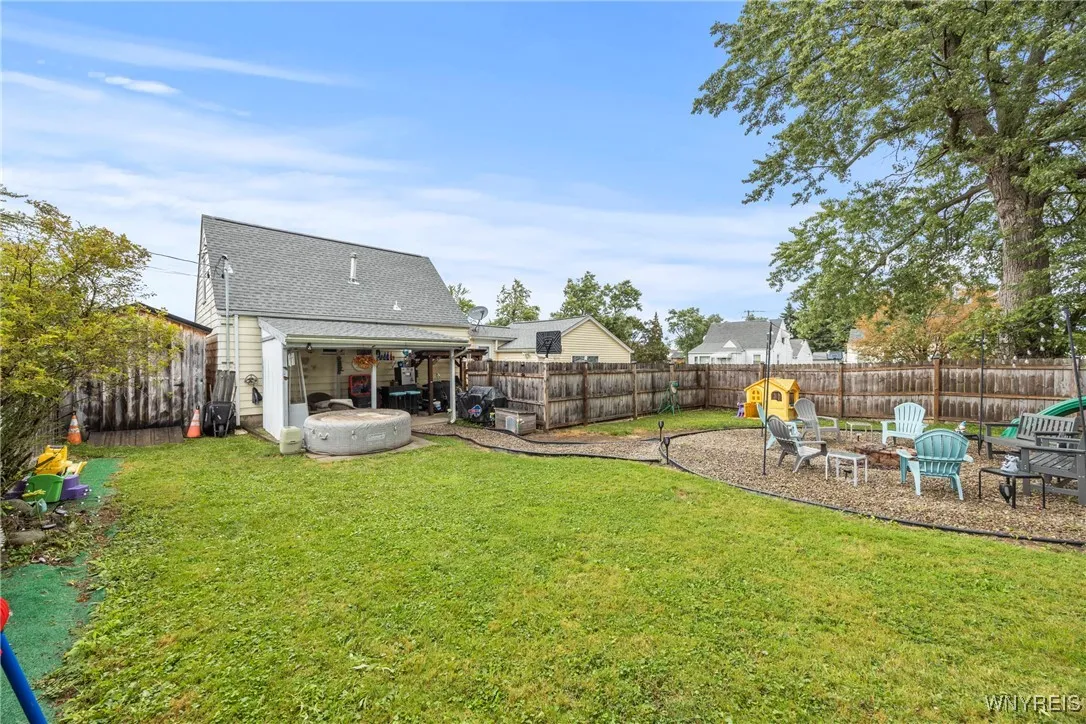 147 Central Boulevard, Cheektowaga, New York 14225, Cheektowaga, New York 14225, 3 Bedrooms Bedrooms, 6 Rooms Rooms,1 BathroomBathrooms,Residential,For Sale,147 Central Boulevard, Cheektowaga, New York 14225,0,B1634698