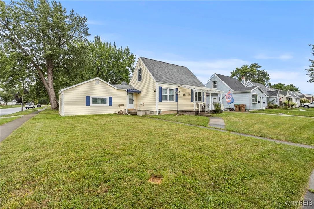 147 Central Boulevard, Cheektowaga, New York 14225, Cheektowaga, New York 14225, 3 Bedrooms Bedrooms, 6 Rooms Rooms,1 BathroomBathrooms,Residential,For Sale,147 Central Boulevard, Cheektowaga, New York 14225,0,B1634698