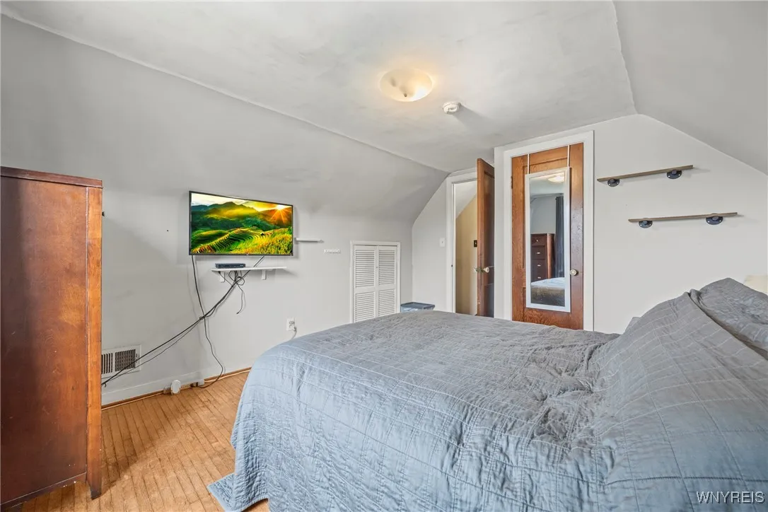 147 Central Boulevard, Cheektowaga, New York 14225, Cheektowaga, New York 14225, 3 Bedrooms Bedrooms, 6 Rooms Rooms,1 BathroomBathrooms,Residential,Closed,147 Central Boulevard, Cheektowaga, New York 14225,0,B1634698