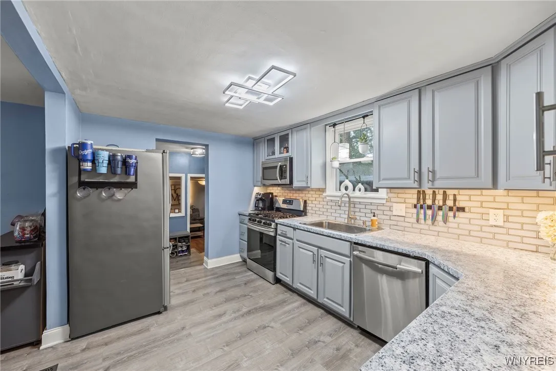 147 Central Boulevard, Cheektowaga, New York 14225, Cheektowaga, New York 14225, 3 Bedrooms Bedrooms, 6 Rooms Rooms,1 BathroomBathrooms,Residential,Closed,147 Central Boulevard, Cheektowaga, New York 14225,0,B1634698