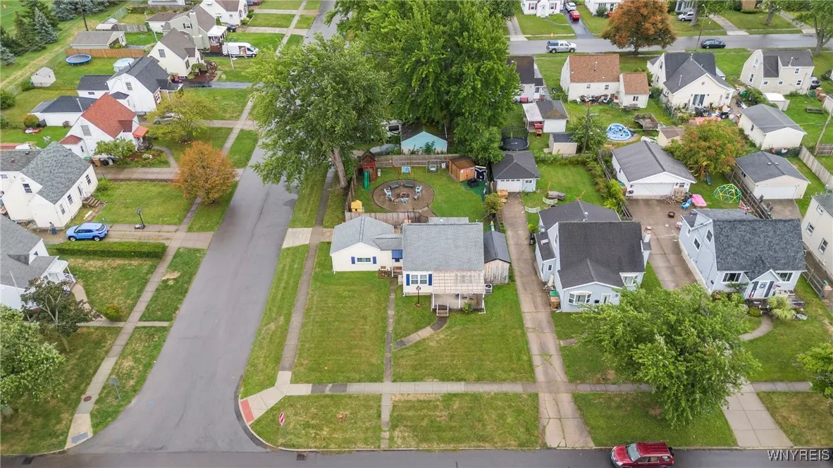 147 Central Boulevard, Cheektowaga, New York 14225, Cheektowaga, New York 14225, 3 Bedrooms Bedrooms, 6 Rooms Rooms,1 BathroomBathrooms,Residential,Closed,147 Central Boulevard, Cheektowaga, New York 14225,0,B1634698