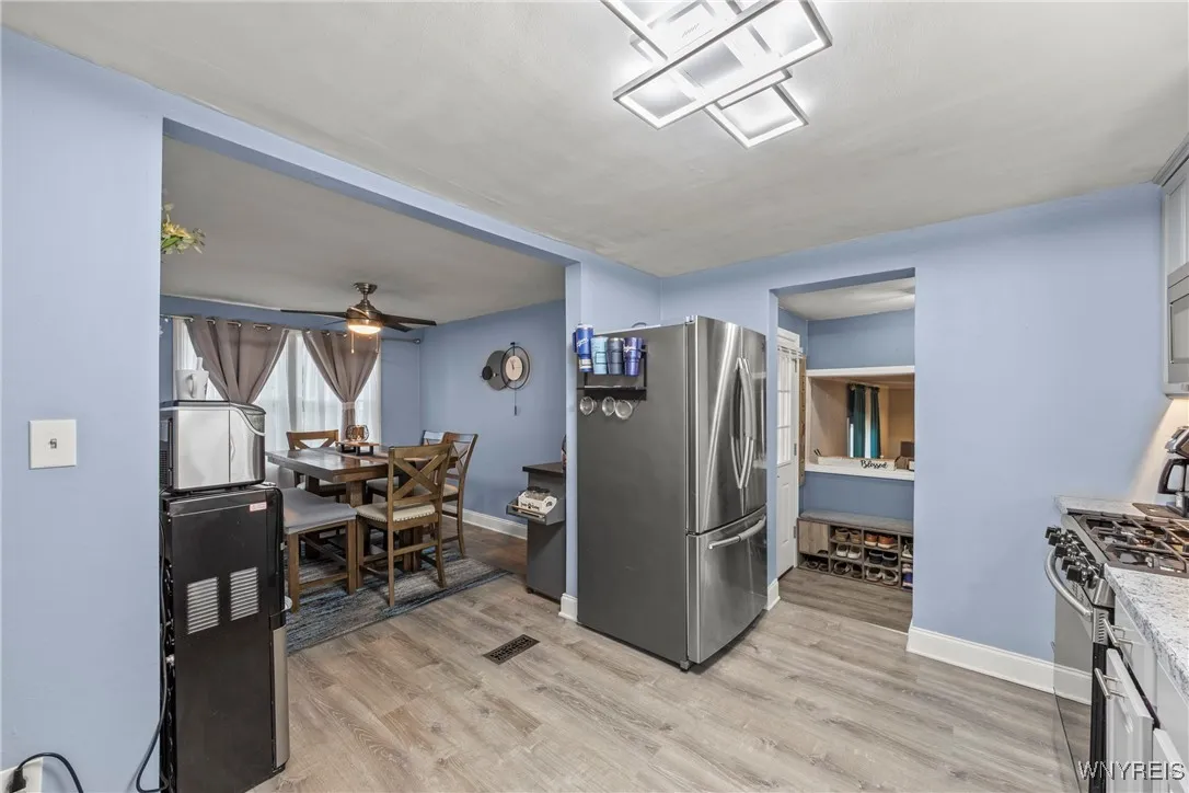 147 Central Boulevard, Cheektowaga, New York 14225, Cheektowaga, New York 14225, 3 Bedrooms Bedrooms, 6 Rooms Rooms,1 BathroomBathrooms,Residential,Closed,147 Central Boulevard, Cheektowaga, New York 14225,0,B1634698