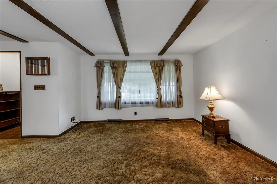 11 Santin Drive, Cheektowaga, New York 14225, Cheektowaga, New York 14225, 3 Bedrooms Bedrooms, 8 Rooms Rooms,2 BathroomsBathrooms,Residential,Closed,11 Santin Drive, Cheektowaga, New York 14225,0,B1632233