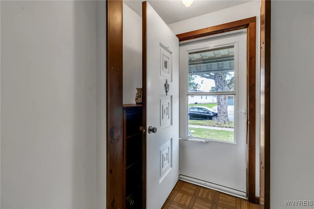 11 Santin Drive, Cheektowaga, New York 14225, Cheektowaga, New York 14225, 3 Bedrooms Bedrooms, 8 Rooms Rooms,2 BathroomsBathrooms,Residential,Closed,11 Santin Drive, Cheektowaga, New York 14225,0,B1632233