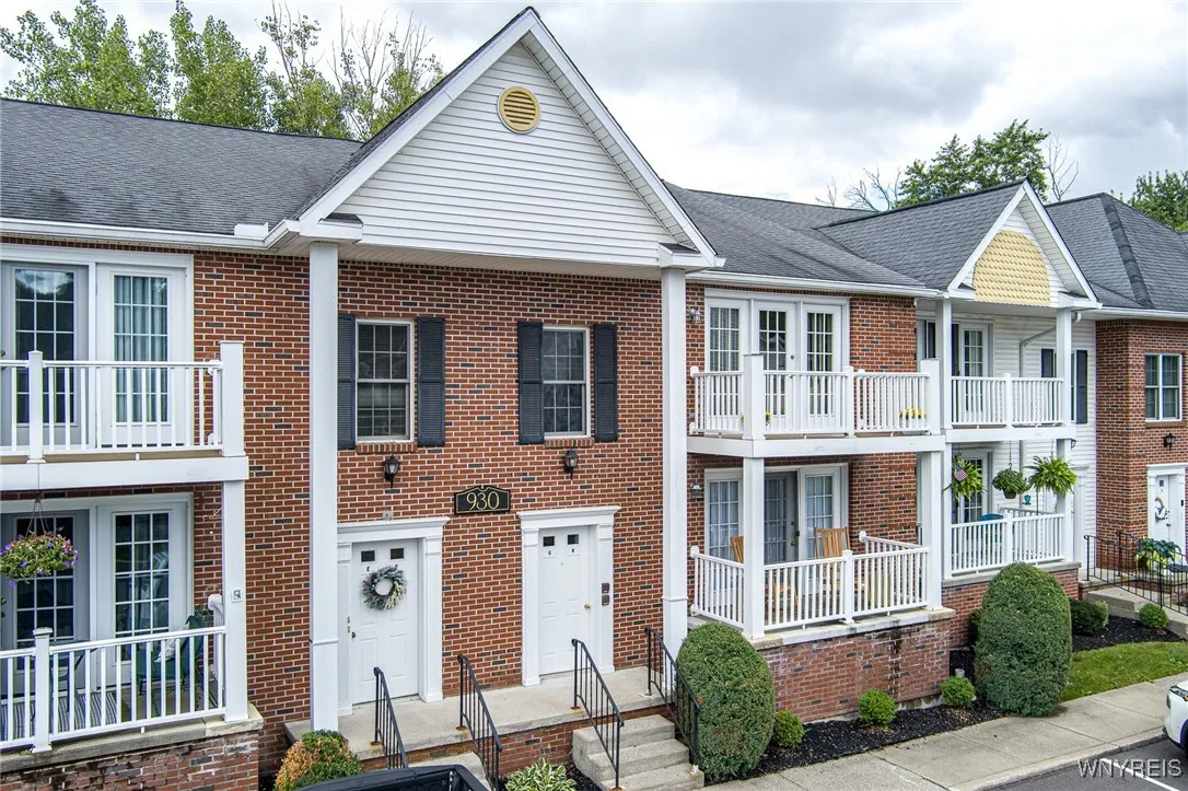 930 Hopkins Road H, Amherst, New York 14221, Amherst, New York 14221, 2 Bedrooms Bedrooms, 5 Rooms Rooms,2 BathroomsBathrooms,Residential,For Sale,930 Hopkins Road H, Amherst, New York 14221,0,B1634543