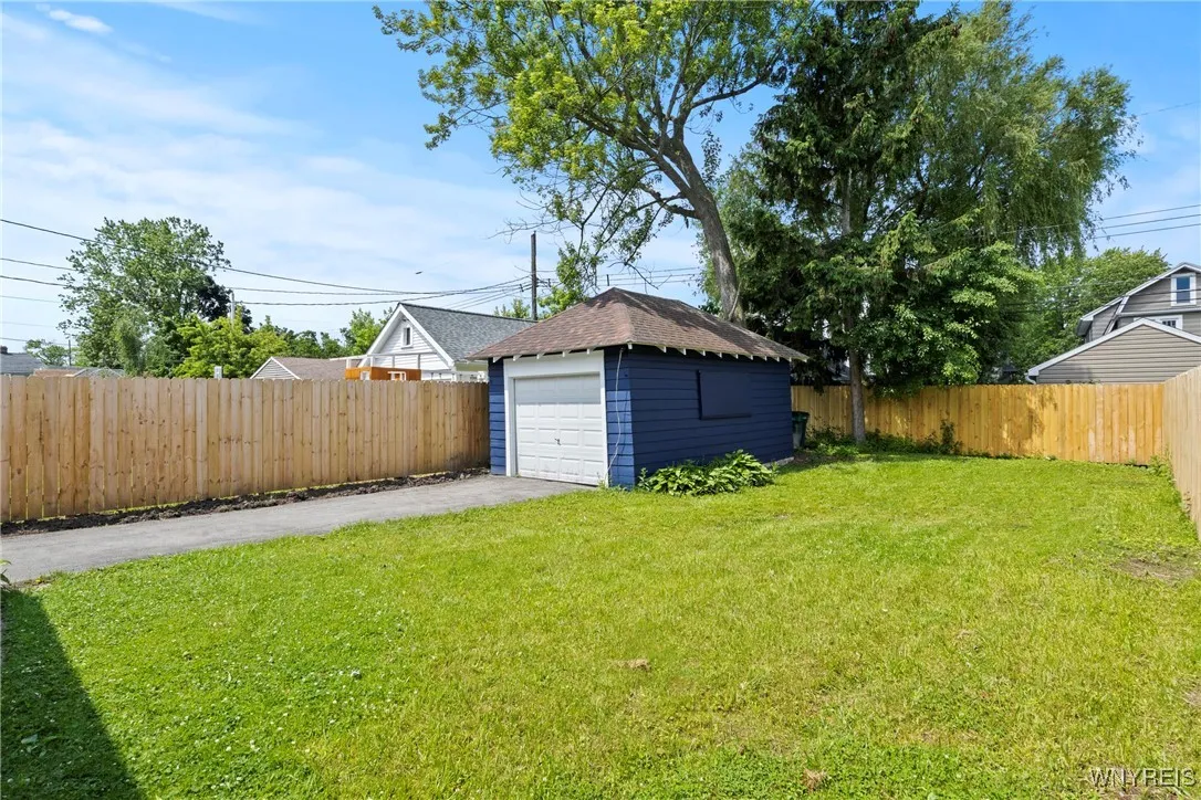 42 Frontenac Avenue, Buffalo, New York 14216, Buffalo, New York 14216, 4 Bedrooms Bedrooms, 10 Rooms Rooms,2 BathroomsBathrooms,Residential,For Sale,42 Frontenac Avenue, Buffalo, New York 14216,0,B1634750