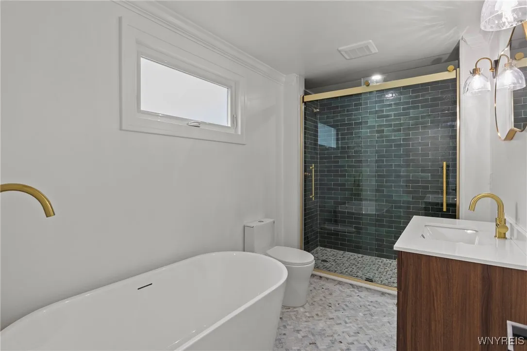 42 Frontenac Avenue, Buffalo, New York 14216, Buffalo, New York 14216, 4 Bedrooms Bedrooms, 10 Rooms Rooms,2 BathroomsBathrooms,Residential,For Sale,42 Frontenac Avenue, Buffalo, New York 14216,0,B1634750