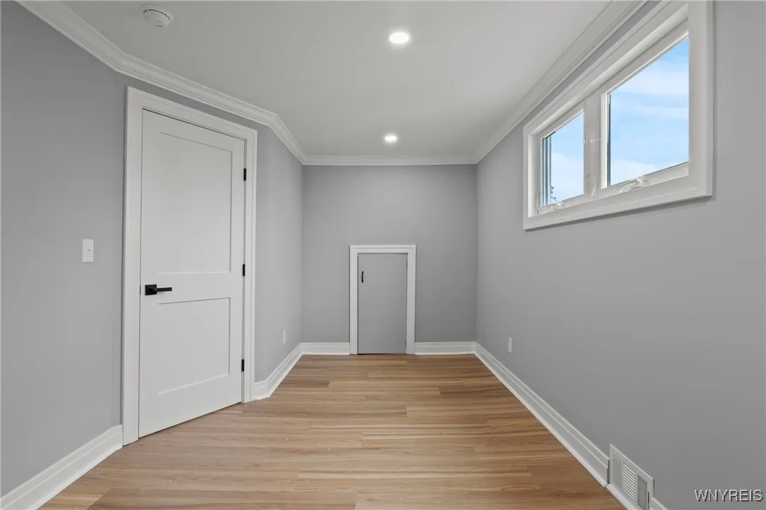 42 Frontenac Avenue, Buffalo, New York 14216, Buffalo, New York 14216, 4 Bedrooms Bedrooms, 10 Rooms Rooms,2 BathroomsBathrooms,Residential,For Sale,42 Frontenac Avenue, Buffalo, New York 14216,0,B1634750