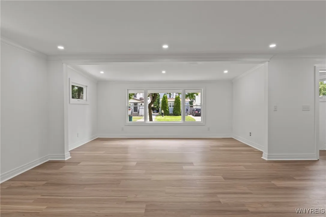 42 Frontenac Avenue, Buffalo, New York 14216, Buffalo, New York 14216, 4 Bedrooms Bedrooms, 10 Rooms Rooms,2 BathroomsBathrooms,Residential,For Sale,42 Frontenac Avenue, Buffalo, New York 14216,0,B1634750