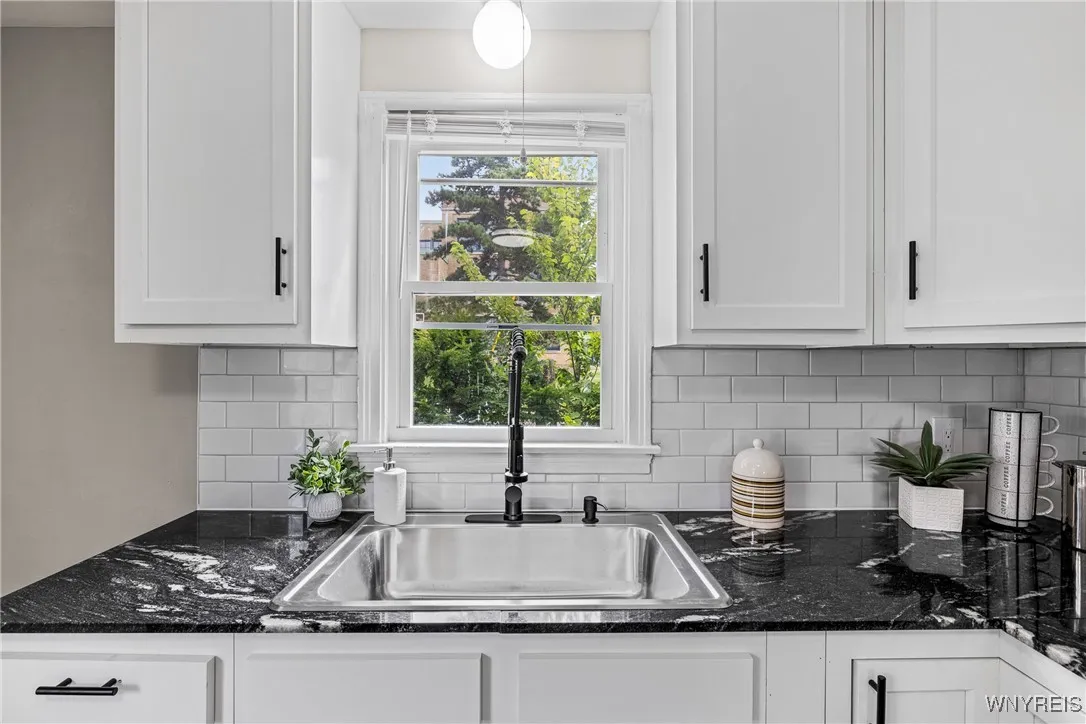 212 Easton Avenue, Buffalo, New York 14215, Buffalo, New York 14215, 4 Bedrooms Bedrooms, 7 Rooms Rooms,1 BathroomBathrooms,Residential,For Sale,212 Easton Avenue, Buffalo, New York 14215,0,B1628653