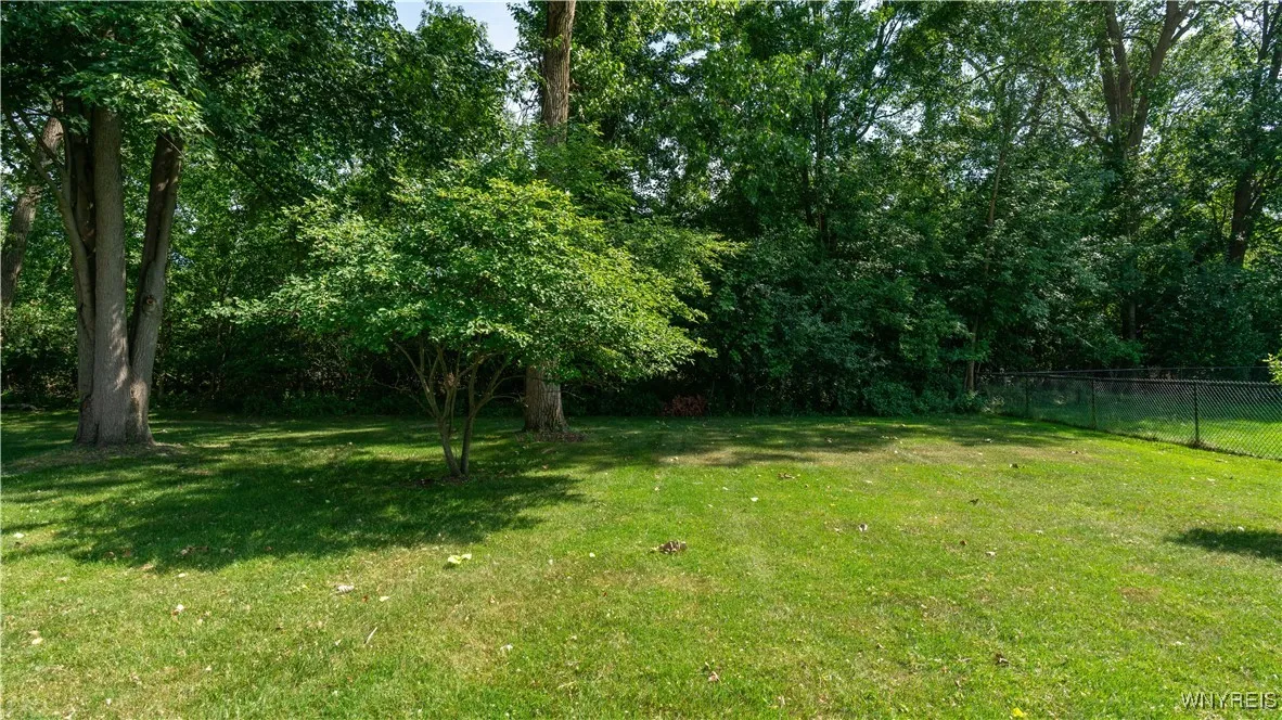 131 Daven Drive, Amherst, New York 14068, Amherst, New York 14068, 3 Bedrooms Bedrooms, 7 Rooms Rooms,1 BathroomBathrooms,Residential,Closed,131 Daven Drive, Amherst, New York 14068,0,B1634695