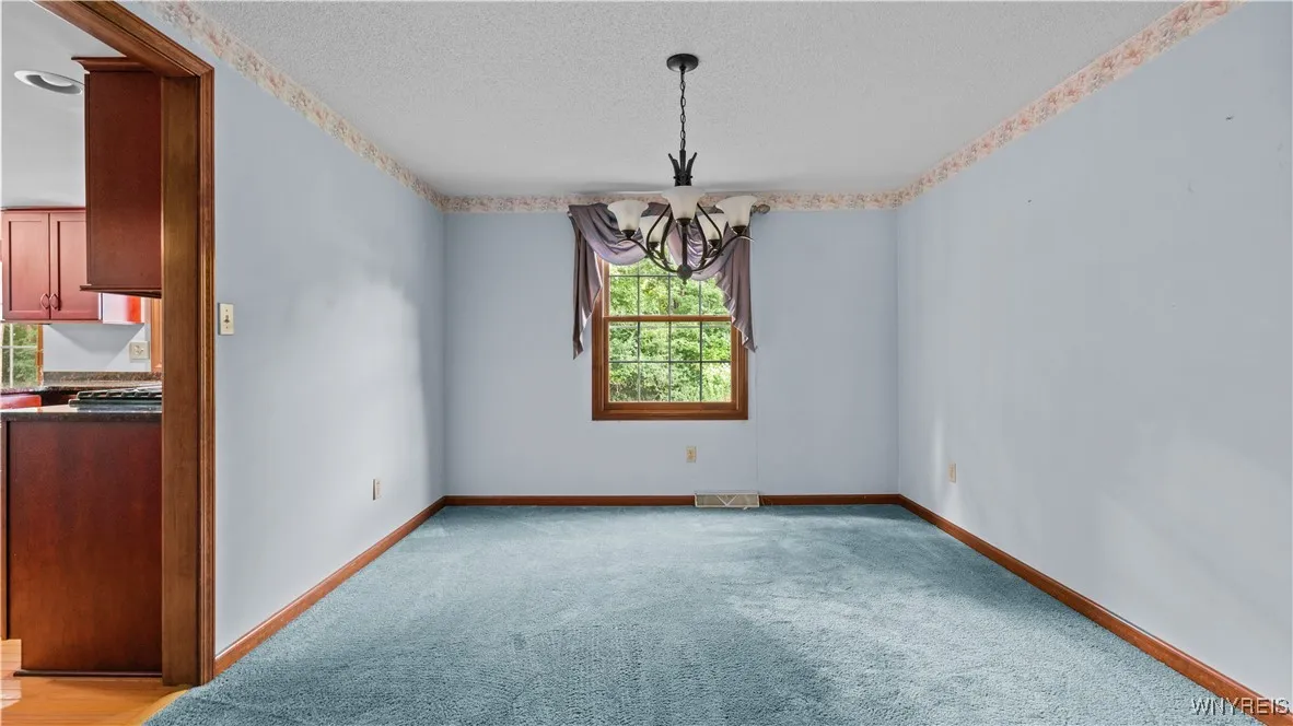 131 Daven Drive, Amherst, New York 14068, Amherst, New York 14068, 3 Bedrooms Bedrooms, 7 Rooms Rooms,1 BathroomBathrooms,Residential,Closed,131 Daven Drive, Amherst, New York 14068,0,B1634695