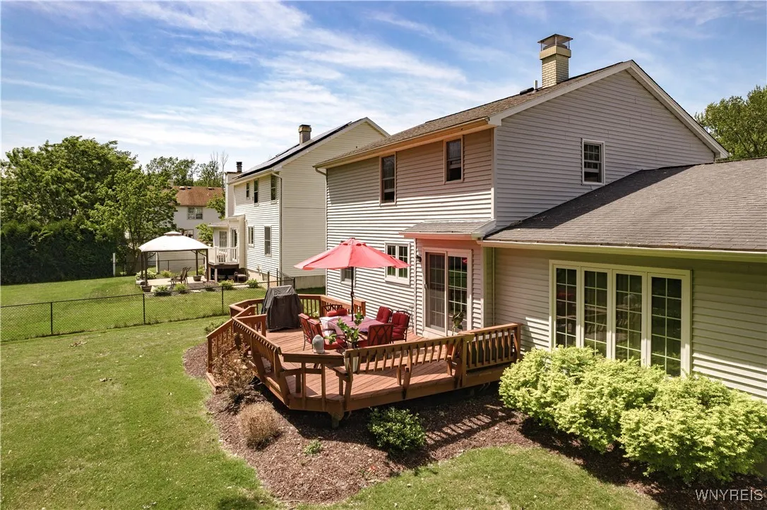 131 Daven Drive, Amherst, New York 14068, Amherst, New York 14068, 3 Bedrooms Bedrooms, 7 Rooms Rooms,1 BathroomBathrooms,Residential,Closed,131 Daven Drive, Amherst, New York 14068,0,B1634695