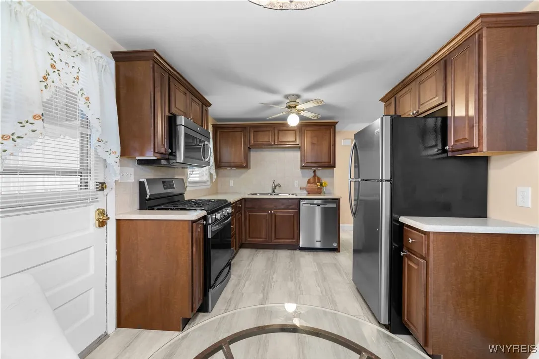 913 Tifft Street, Buffalo, New York 14220, Buffalo, New York 14220, 3 Bedrooms Bedrooms, 7 Rooms Rooms,1 BathroomBathrooms,Residential,Closed,913 Tifft Street, Buffalo, New York 14220,0,B1631192