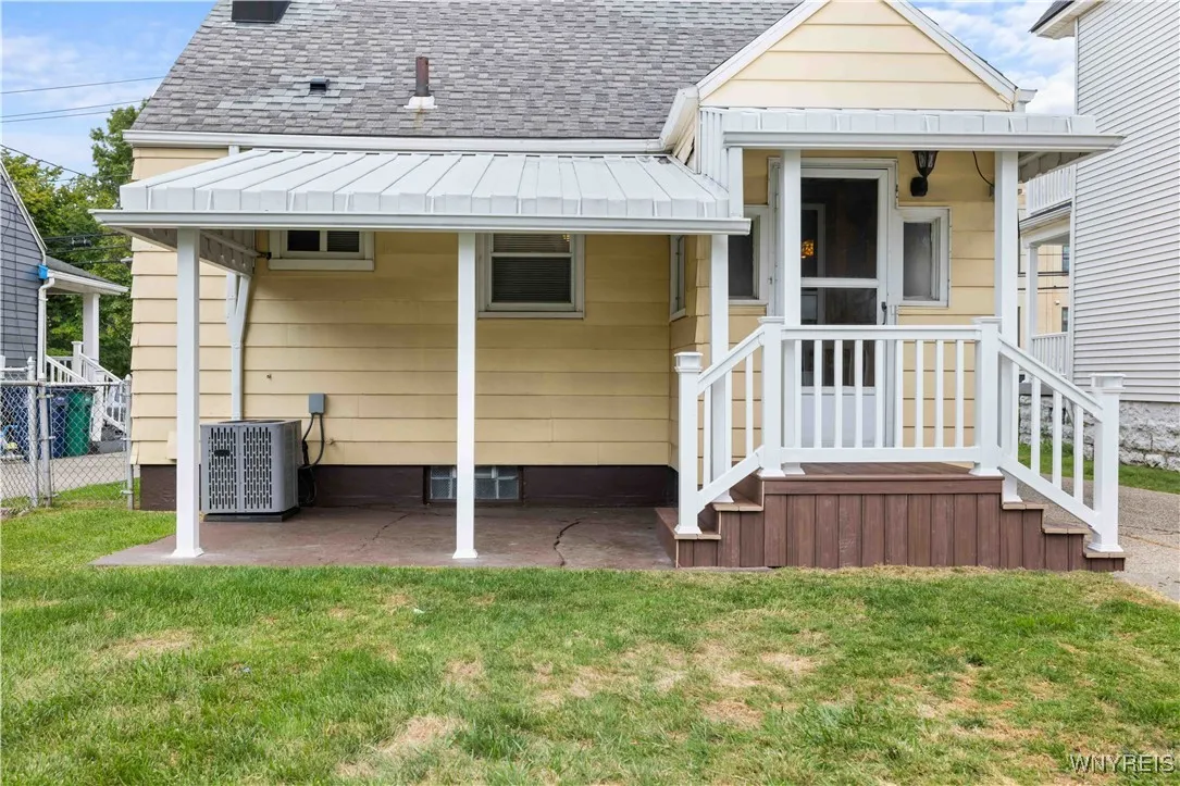 913 Tifft Street, Buffalo, New York 14220, Buffalo, New York 14220, 3 Bedrooms Bedrooms, 7 Rooms Rooms,1 BathroomBathrooms,Residential,Closed,913 Tifft Street, Buffalo, New York 14220,0,B1631192