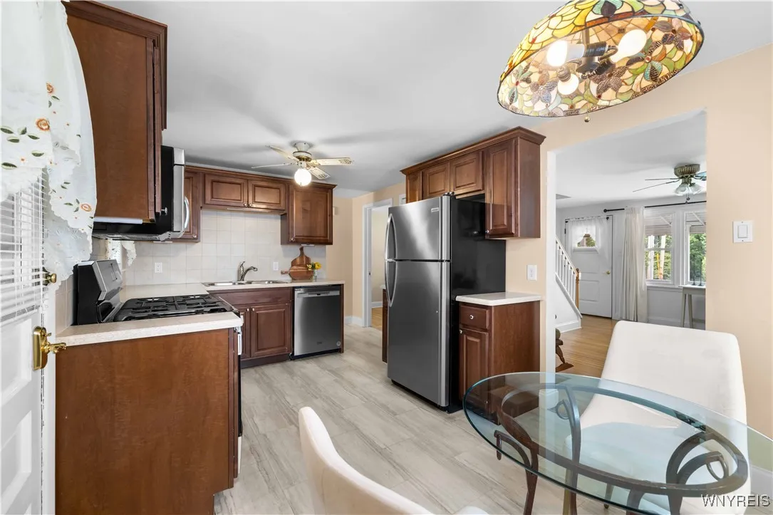 913 Tifft Street, Buffalo, New York 14220, Buffalo, New York 14220, 3 Bedrooms Bedrooms, 7 Rooms Rooms,1 BathroomBathrooms,Residential,For Sale,913 Tifft Street, Buffalo, New York 14220,0,B1631192