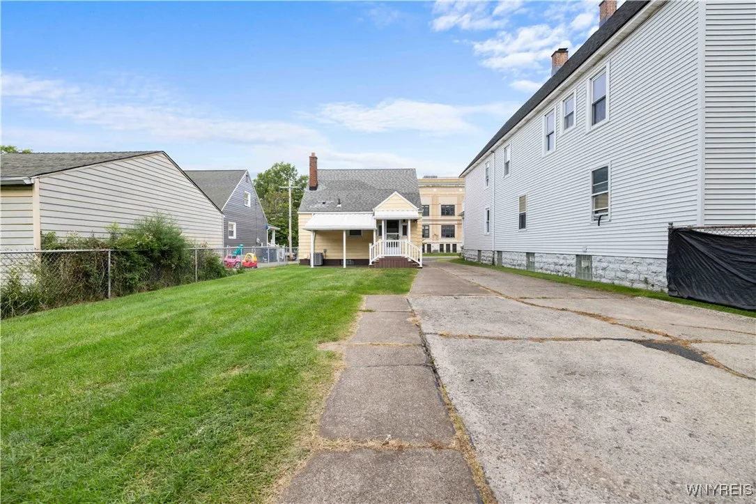 913 Tifft Street, Buffalo, New York 14220, Buffalo, New York 14220, 3 Bedrooms Bedrooms, 7 Rooms Rooms,1 BathroomBathrooms,Residential,Closed,913 Tifft Street, Buffalo, New York 14220,0,B1631192