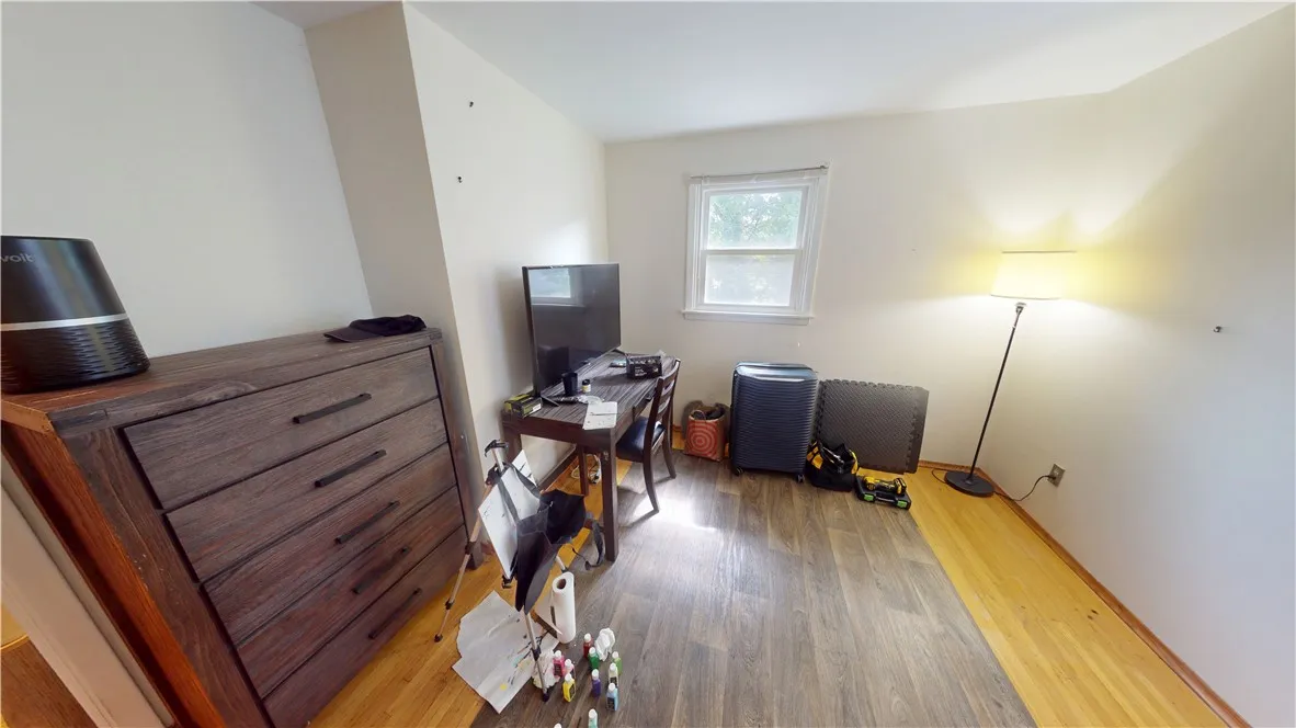 294 Barrington Street, Rochester, New York 14607, Rochester, New York 14607, 2 Bedrooms Bedrooms, 4 Rooms Rooms,1 BathroomBathrooms,Residential Lease,For Rent,294 Barrington Street, Rochester, New York 14607,0,R1632645