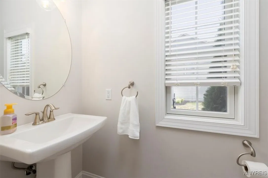 1/2 bath off the laundry room.