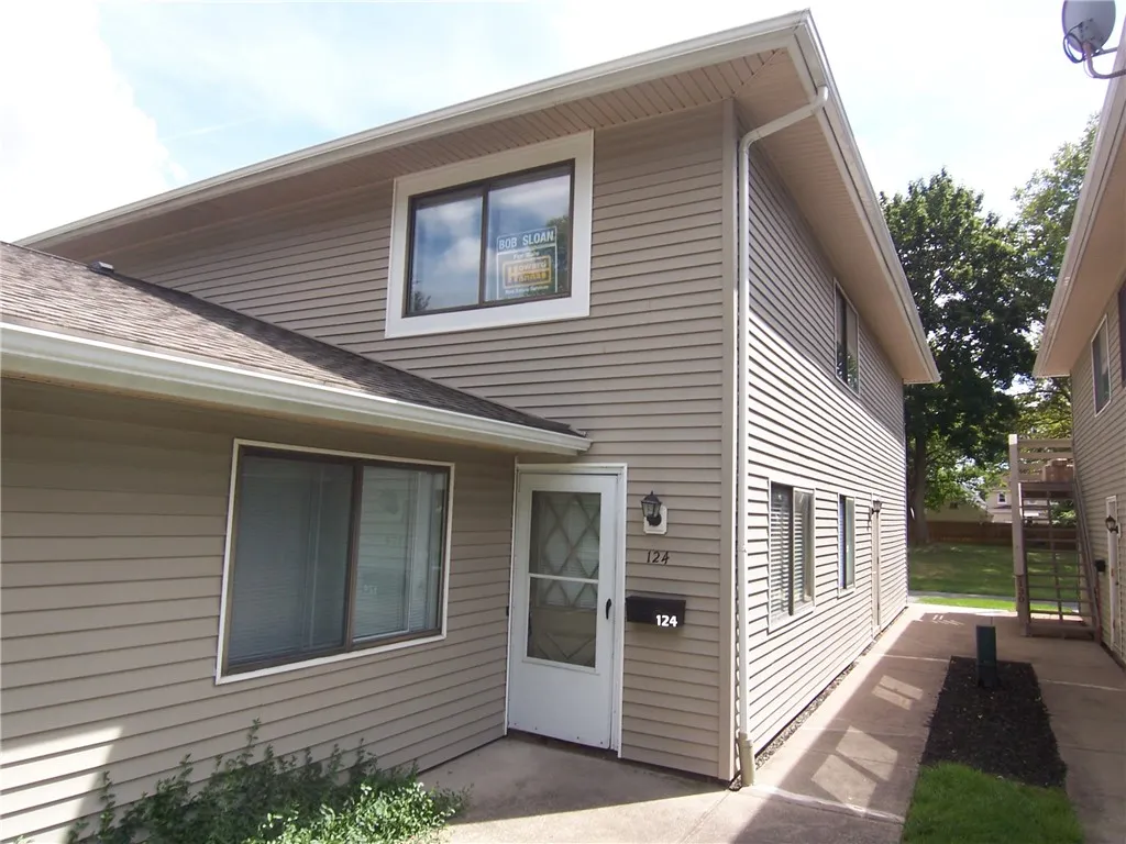 124 Milrace Dr, East Rochester, New York 14445, East Rochester, New York 14445, 2 Bedrooms Bedrooms, 4 Rooms Rooms,1 BathroomBathrooms,Residential,Closed,124 Milrace Dr, East Rochester, New York 14445,0,R1634239