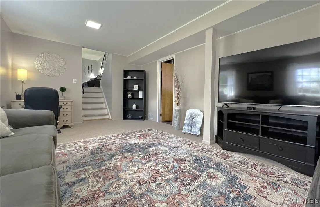 386 Woodward Crescent, West Seneca, New York 14224, West Seneca, New York 14224, 3 Bedrooms Bedrooms, 6 Rooms Rooms,2 BathroomsBathrooms,Residential,For Sale,386 Woodward Crescent, West Seneca, New York 14224,0,B1634151