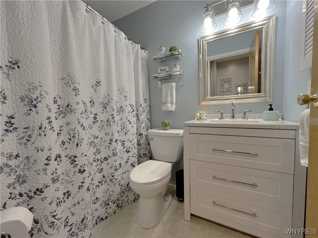 386 Woodward Crescent, West Seneca, New York 14224, West Seneca, New York 14224, 3 Bedrooms Bedrooms, 6 Rooms Rooms,2 BathroomsBathrooms,Residential,For Sale,386 Woodward Crescent, West Seneca, New York 14224,0,B1634151