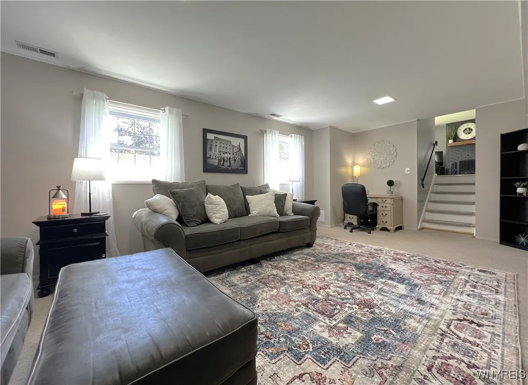 386 Woodward Crescent, West Seneca, New York 14224, West Seneca, New York 14224, 3 Bedrooms Bedrooms, 6 Rooms Rooms,2 BathroomsBathrooms,Residential,For Sale,386 Woodward Crescent, West Seneca, New York 14224,0,B1634151