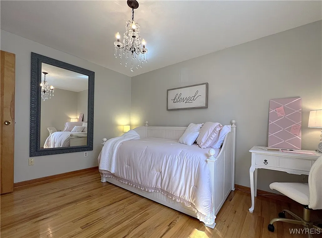 386 Woodward Crescent, West Seneca, New York 14224, West Seneca, New York 14224, 3 Bedrooms Bedrooms, 6 Rooms Rooms,2 BathroomsBathrooms,Residential,For Sale,386 Woodward Crescent, West Seneca, New York 14224,0,B1634151