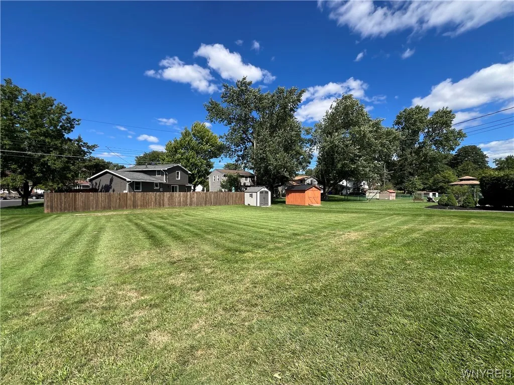 386 Woodward Crescent, West Seneca, New York 14224, West Seneca, New York 14224, 3 Bedrooms Bedrooms, 6 Rooms Rooms,2 BathroomsBathrooms,Residential,For Sale,386 Woodward Crescent, West Seneca, New York 14224,0,B1634151
