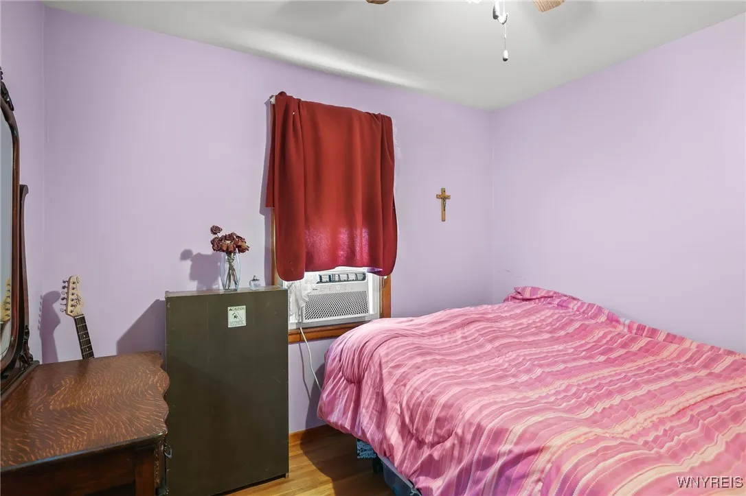 Bedroom 3 (1st floor)