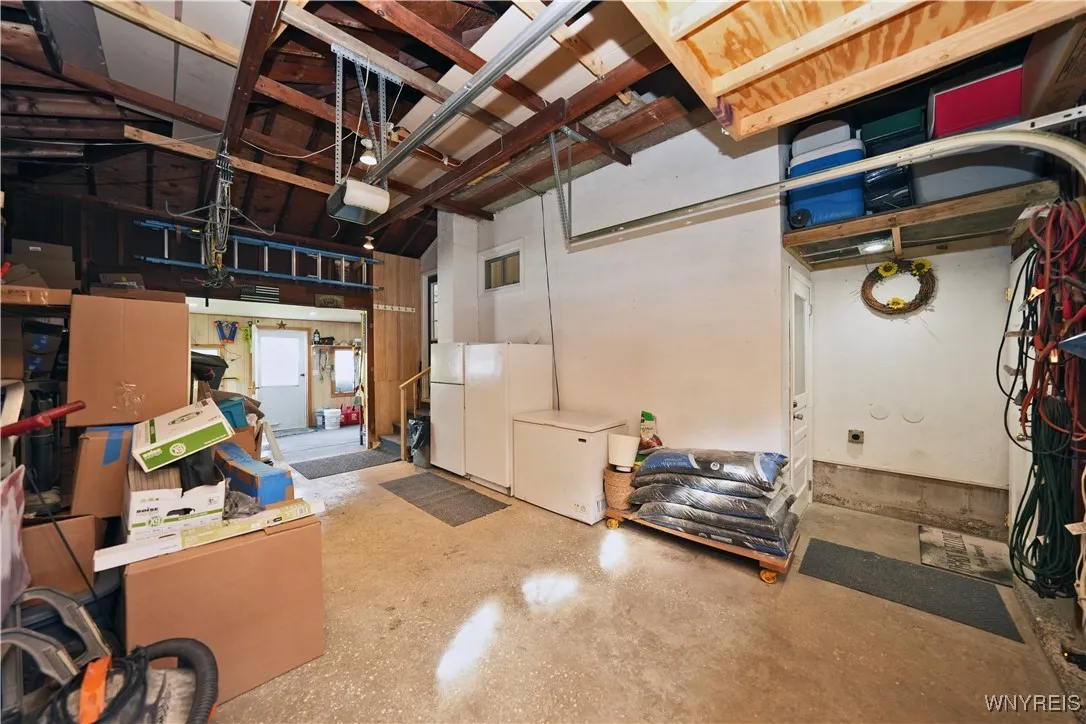 3745 Klemer Road, Wheatfield, New York 14120, Wheatfield, New York 14120, 4 Bedrooms Bedrooms, 9 Rooms Rooms,1 BathroomBathrooms,Residential,Closed,3745 Klemer Road, Wheatfield, New York 14120,0,B1633801