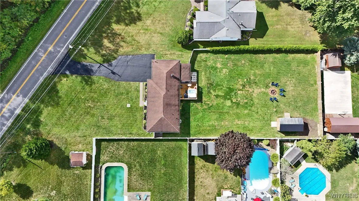 3745 Klemer Road, Wheatfield, New York 14120, Wheatfield, New York 14120, 4 Bedrooms Bedrooms, 9 Rooms Rooms,1 BathroomBathrooms,Residential,Closed,3745 Klemer Road, Wheatfield, New York 14120,0,B1633801