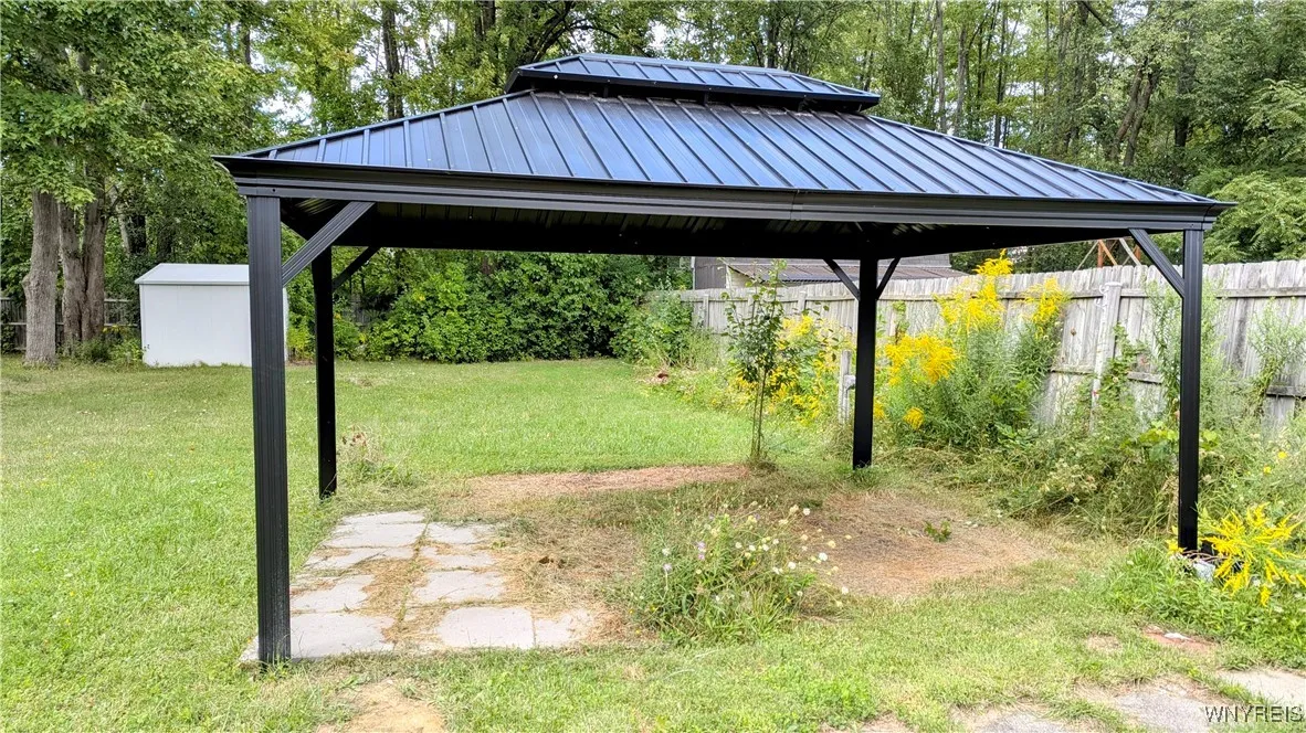 676 North Ellicott Creek Road, Amherst, New York 1, Amherst, New York 14228, 3 Bedrooms Bedrooms, 9 Rooms Rooms,3 BathroomsBathrooms,Residential,For Sale,676 North Ellicott Creek Road, Amherst, New York 1,0,B1634333