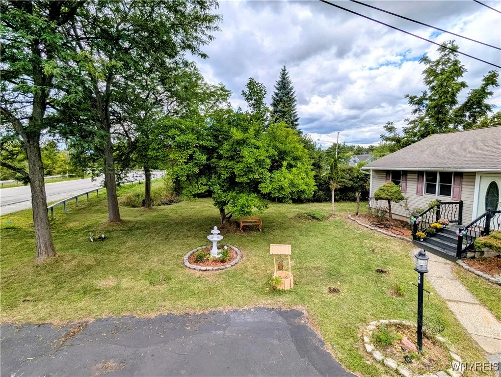 676 North Ellicott Creek Road, Amherst, New York 1, Amherst, New York 14228, 3 Bedrooms Bedrooms, 9 Rooms Rooms,3 BathroomsBathrooms,Residential,For Sale,676 North Ellicott Creek Road, Amherst, New York 1,0,B1634333