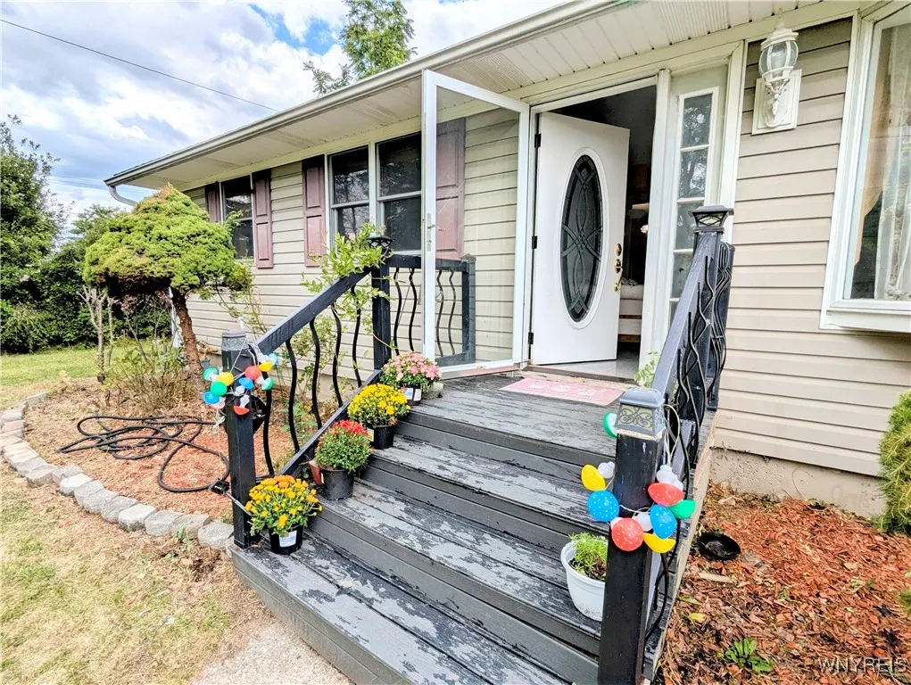 676 North Ellicott Creek Road, Amherst, New York 1, Amherst, New York 14228, 3 Bedrooms Bedrooms, 9 Rooms Rooms,3 BathroomsBathrooms,Residential,For Sale,676 North Ellicott Creek Road, Amherst, New York 1,0,B1634333