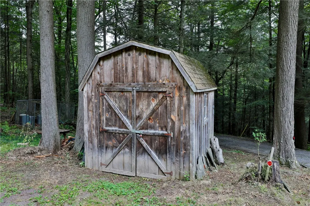 240 Beeman Hill Road, Middletown, New York 12455, Middletown, New York 12455, 2 Bedrooms Bedrooms, 5 Rooms Rooms,1 BathroomBathrooms,Residential,Closed,240 Beeman Hill Road, Middletown, New York 12455,0,R1634534