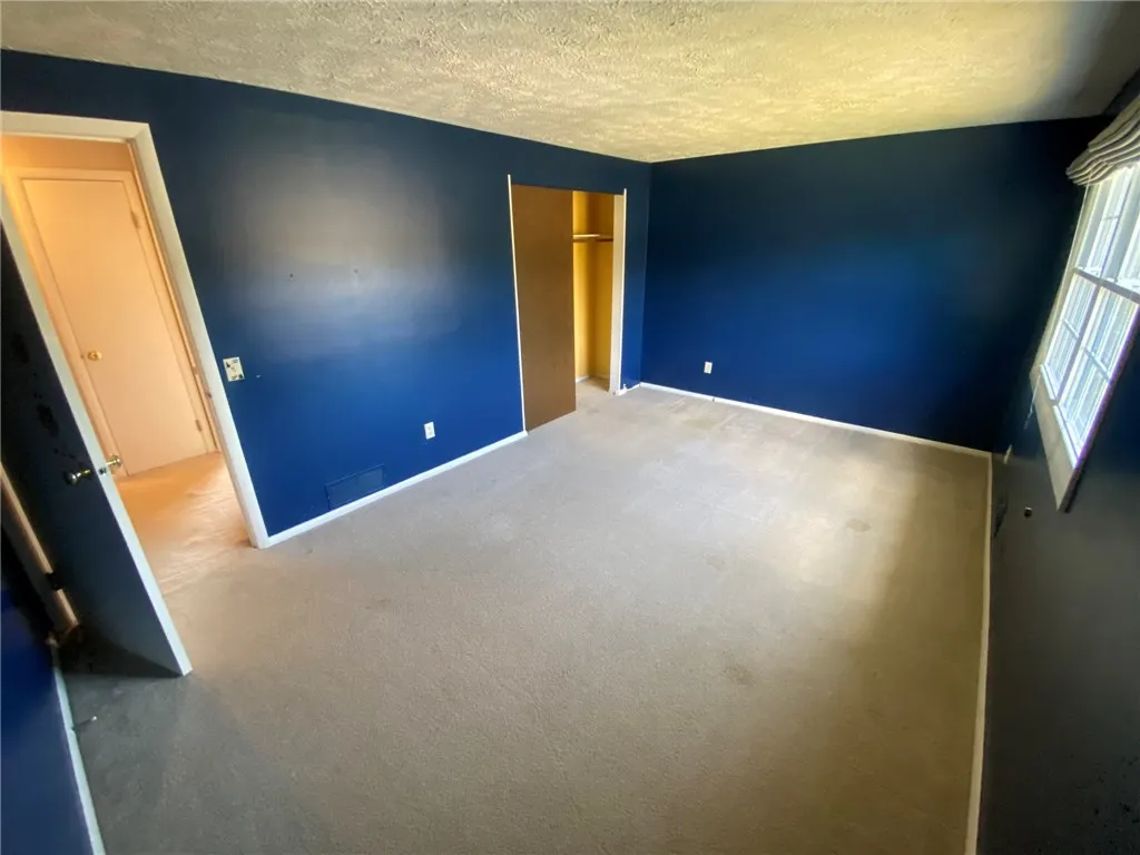 77 Cascade Road, Henrietta, New York 14586, Henrietta, New York 14586, 3 Bedrooms Bedrooms, 9 Rooms Rooms,1 BathroomBathrooms,Residential Lease,For Rent,77 Cascade Road, Henrietta, New York 14586,0,R1633427