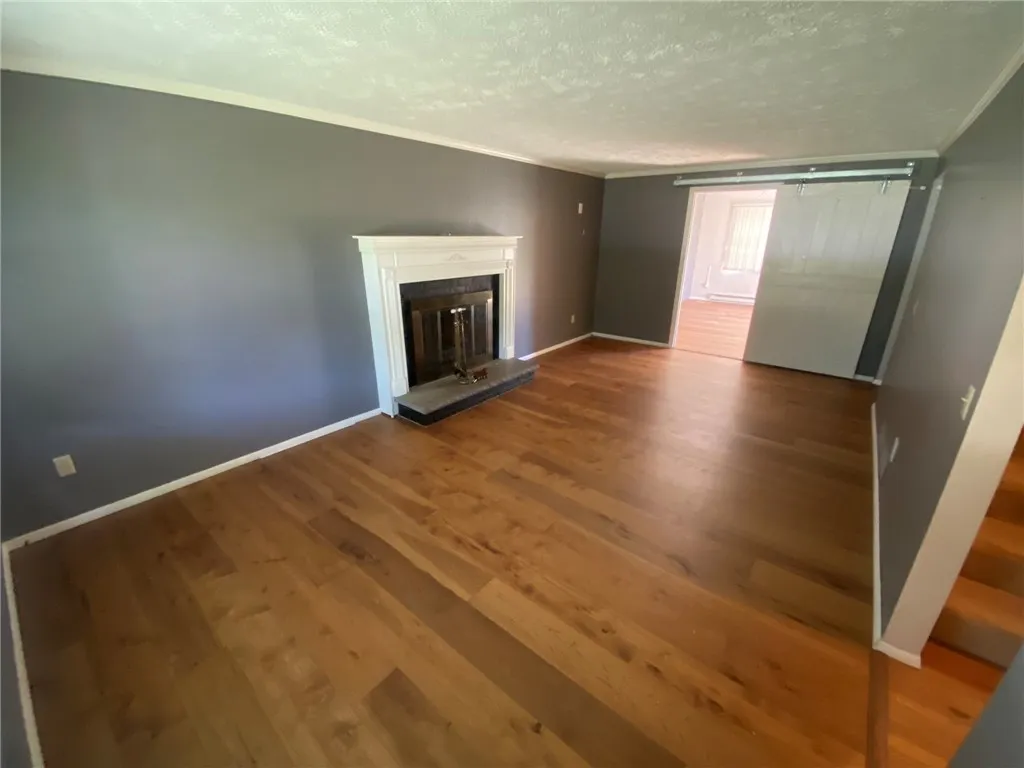 77 Cascade Road, Henrietta, New York 14586, Henrietta, New York 14586, 3 Bedrooms Bedrooms, 9 Rooms Rooms,1 BathroomBathrooms,Residential Lease,For Rent,77 Cascade Road, Henrietta, New York 14586,0,R1633427
