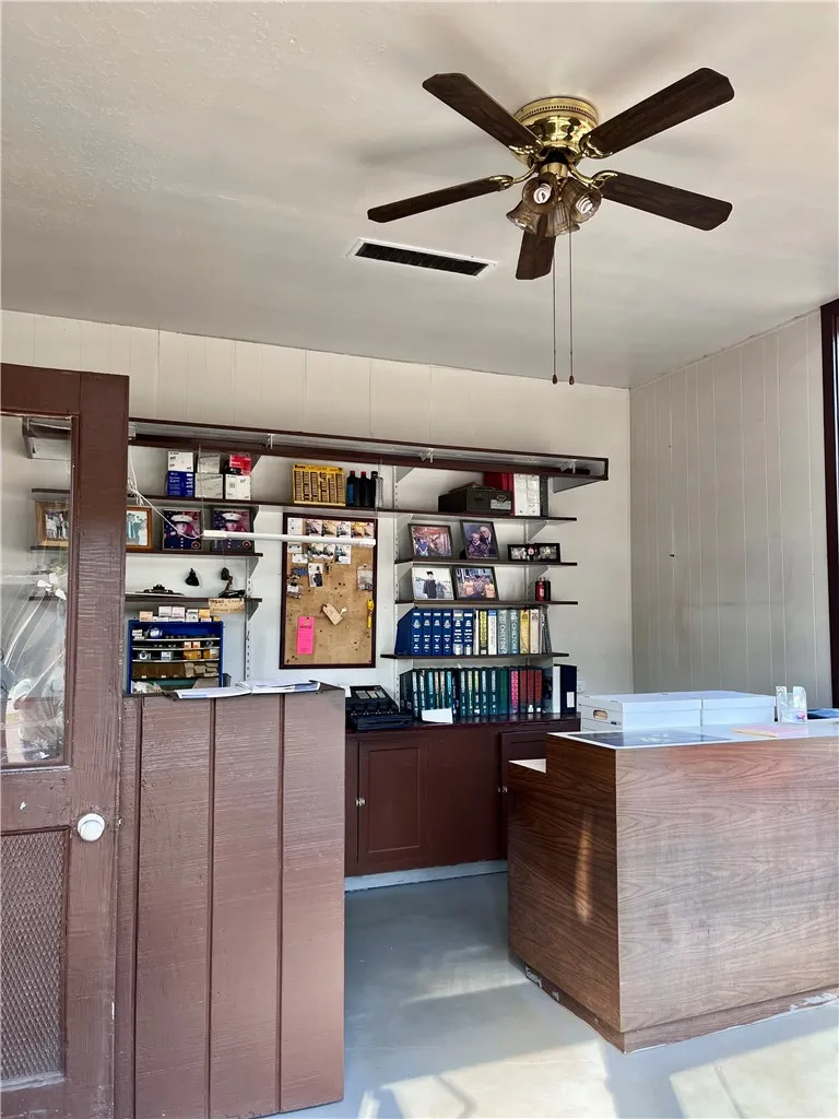 1802 West Water Street, Elmira, New York 14905, Elmira, New York 14905, ,Commercial Sale,For Sale,1802 West Water Street, Elmira, New York 14905,0,R1634708