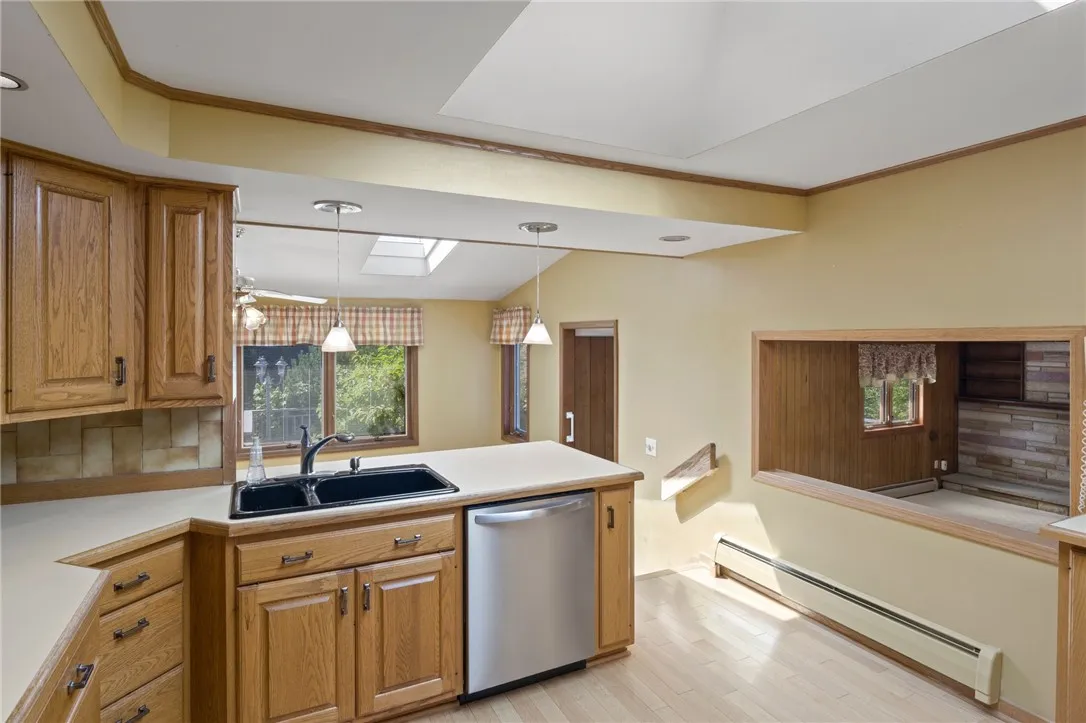 3025 Chili Ave Avenue, Chili, New York 14624, Chili, New York 14624, 4 Bedrooms Bedrooms, 8 Rooms Rooms,2 BathroomsBathrooms,Residential,Closed,3025 Chili Ave Avenue, Chili, New York 14624,0,R1634837