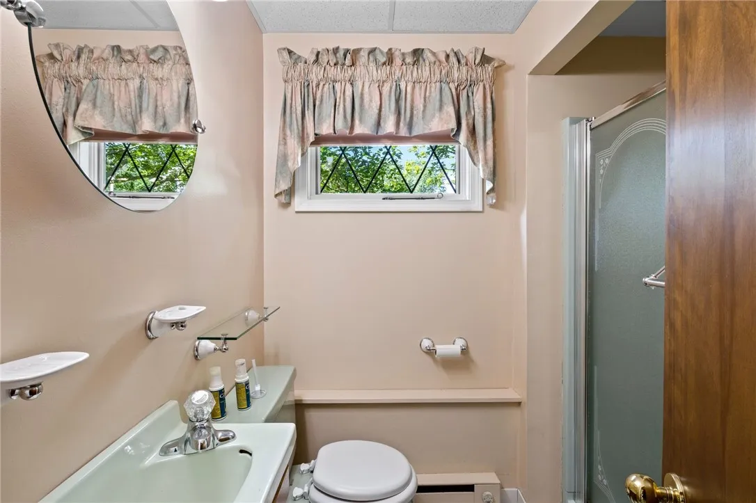 3025 Chili Ave Avenue, Chili, New York 14624, Chili, New York 14624, 4 Bedrooms Bedrooms, 8 Rooms Rooms,2 BathroomsBathrooms,Residential,Closed,3025 Chili Ave Avenue, Chili, New York 14624,0,R1634837