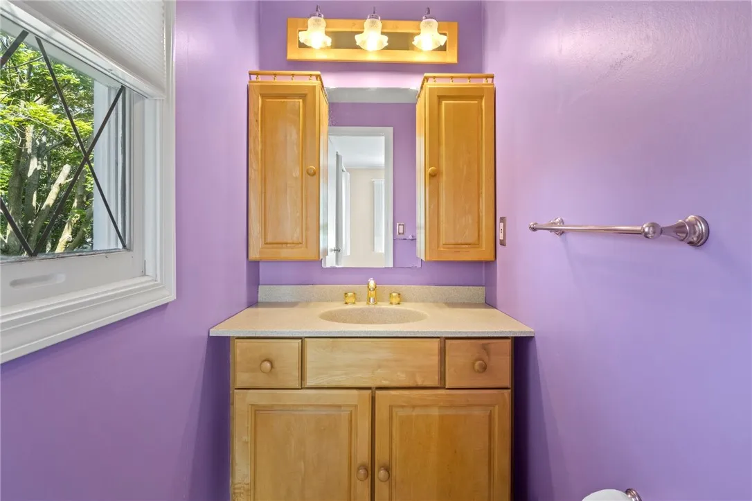 3025 Chili Ave Avenue, Chili, New York 14624, Chili, New York 14624, 4 Bedrooms Bedrooms, 8 Rooms Rooms,2 BathroomsBathrooms,Residential,Closed,3025 Chili Ave Avenue, Chili, New York 14624,0,R1634837