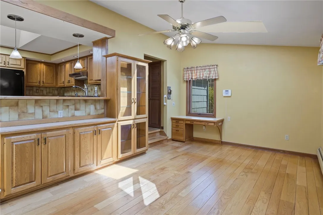 3025 Chili Ave Avenue, Chili, New York 14624, Chili, New York 14624, 4 Bedrooms Bedrooms, 8 Rooms Rooms,2 BathroomsBathrooms,Residential,Closed,3025 Chili Ave Avenue, Chili, New York 14624,0,R1634837