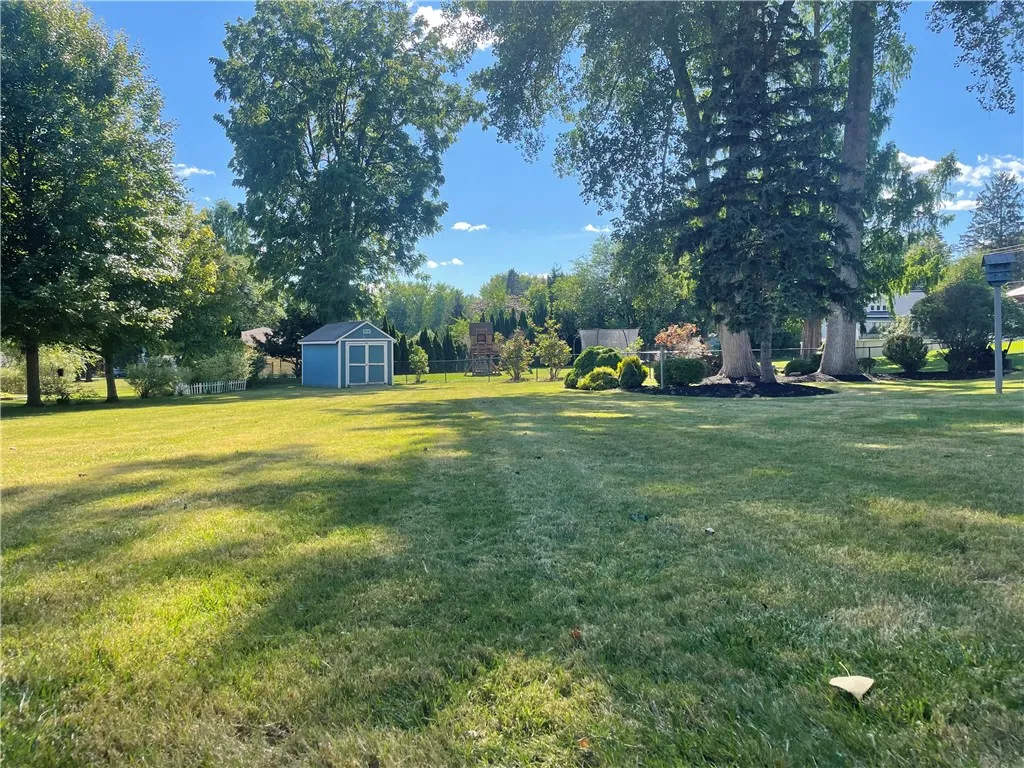 3025 Chili Ave Avenue, Chili, New York 14624, Chili, New York 14624, 4 Bedrooms Bedrooms, 8 Rooms Rooms,2 BathroomsBathrooms,Residential,Closed,3025 Chili Ave Avenue, Chili, New York 14624,0,R1634837